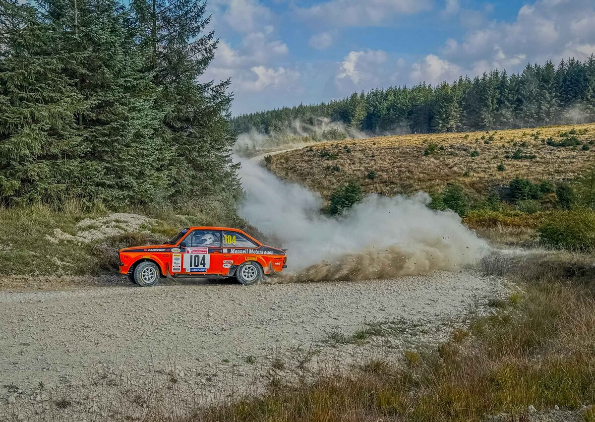 06 Kicking up the dust - as-2